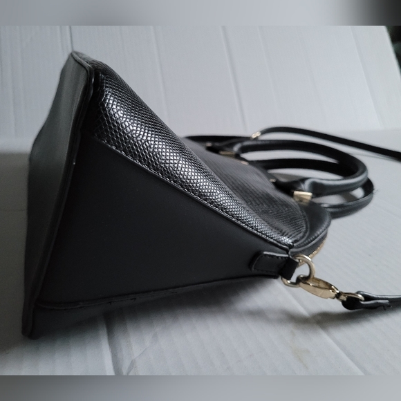 Aldo Womens Black Handbag With Shoulder Strap - Picture 4 of 15